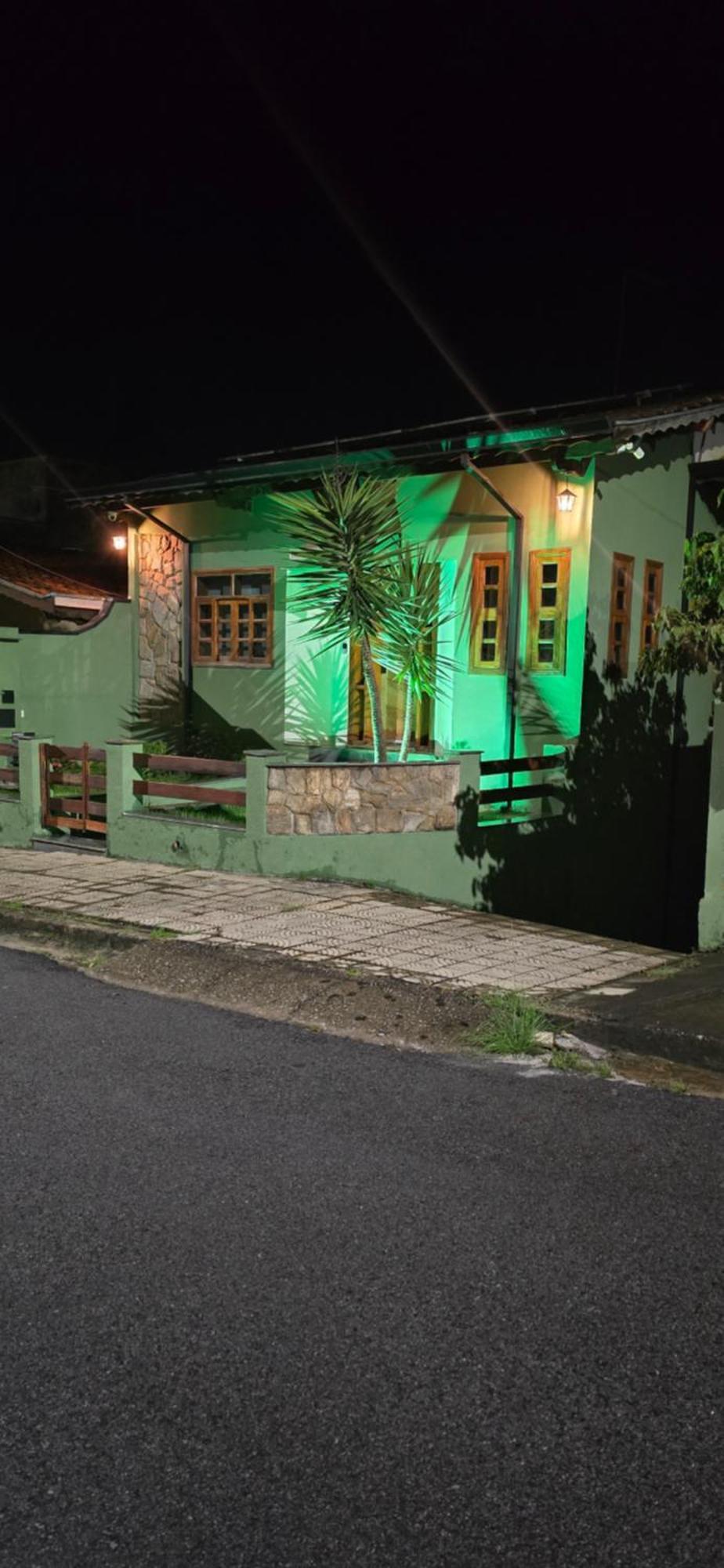 Casa Proximo Ao Centro Agradavel E Inteligente Villa Poços de Caldas Eksteriør bilde